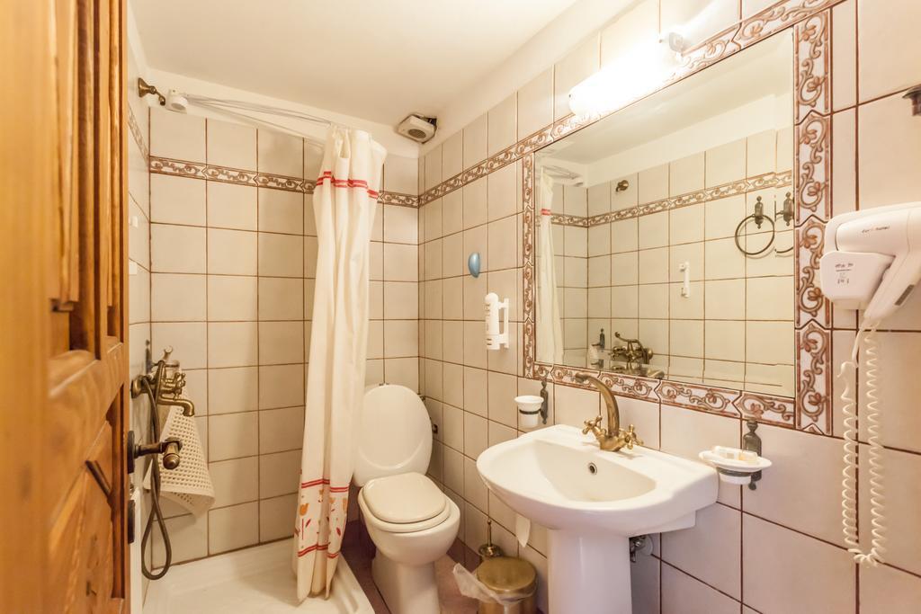 Hotel Archontiko Montana Vizitsa Esterno foto