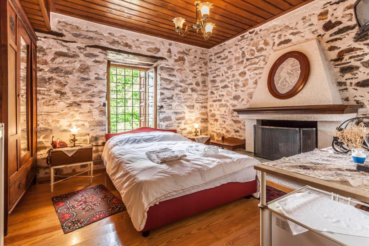 Hotel Archontiko Montana Vizitsa Esterno foto