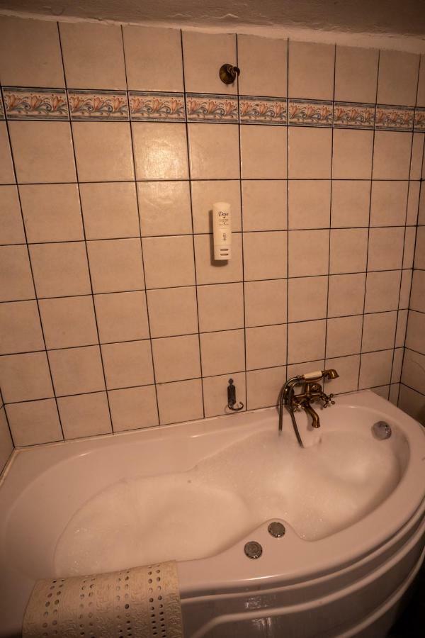 Hotel Archontiko Montana Vizitsa Esterno foto