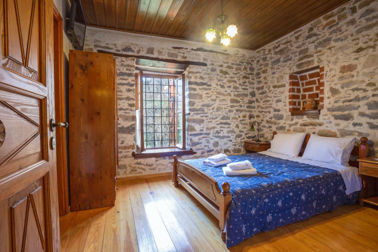 Hotel Archontiko Montana Vizitsa Esterno foto