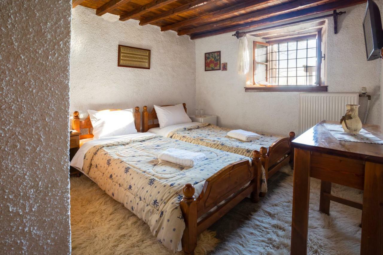 Hotel Archontiko Montana Vizitsa Esterno foto