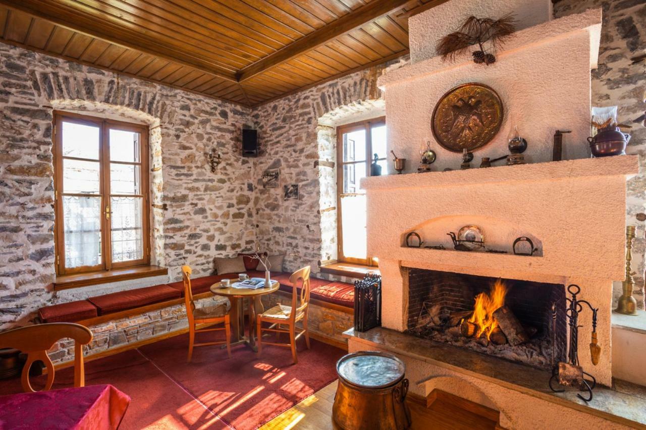 Hotel Archontiko Montana Vizitsa Esterno foto