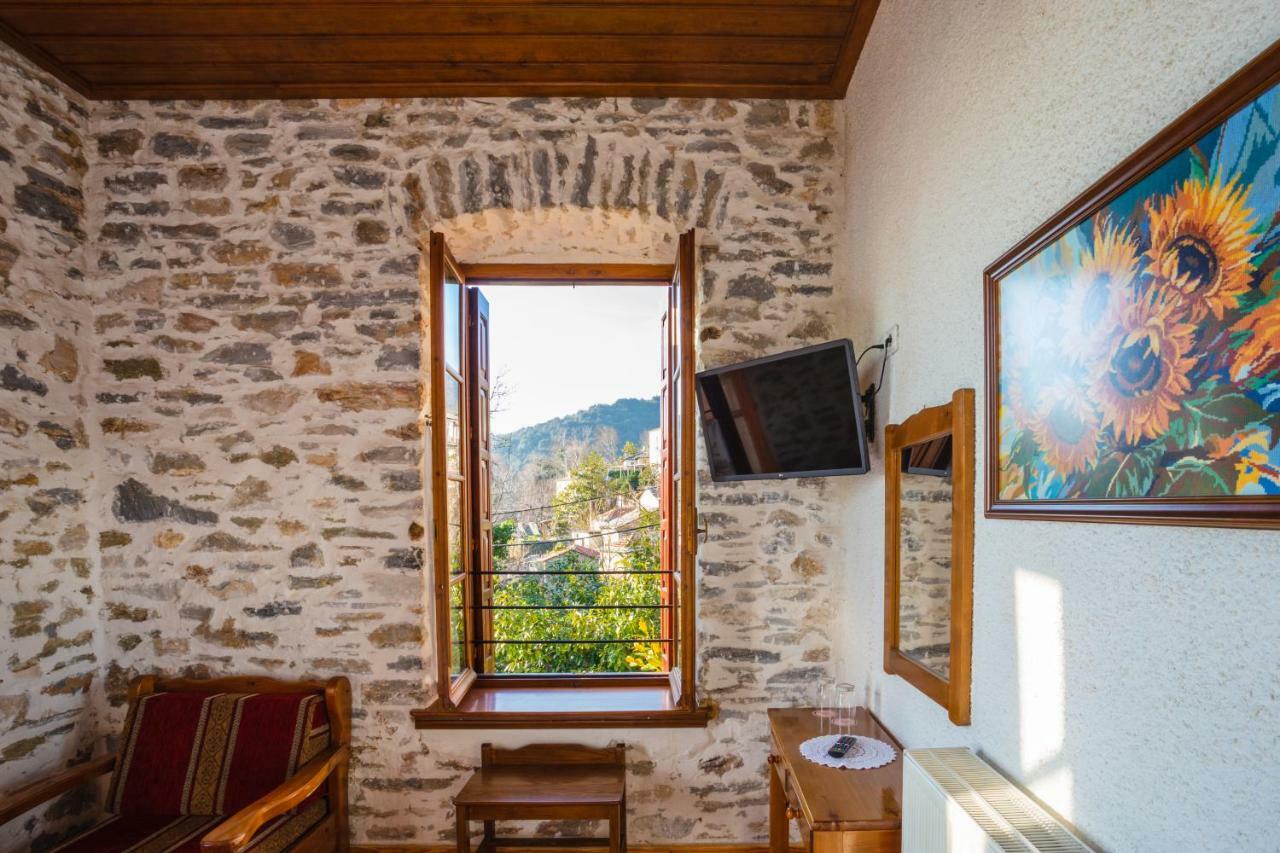Hotel Archontiko Montana Vizitsa Esterno foto