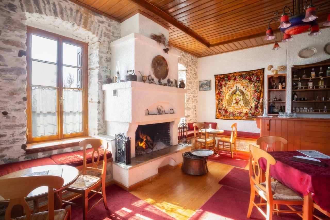 Hotel Archontiko Montana Vizitsa Esterno foto